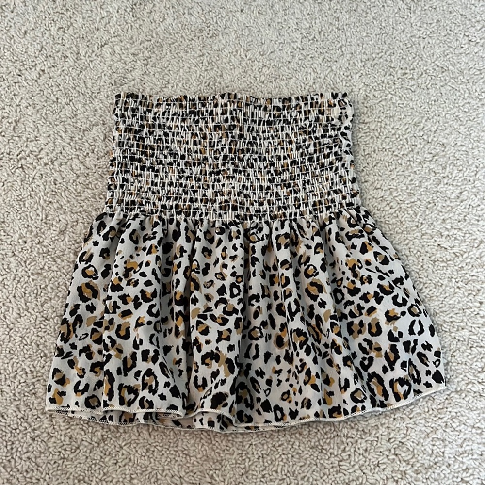 Cheetah tube top; very stretchy! Size S
